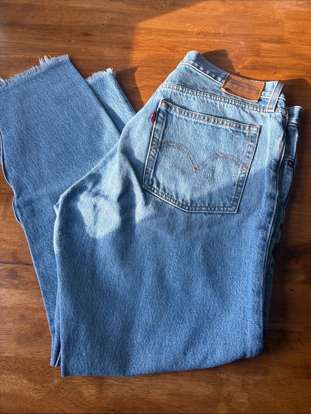 Levis Wedgie, 30